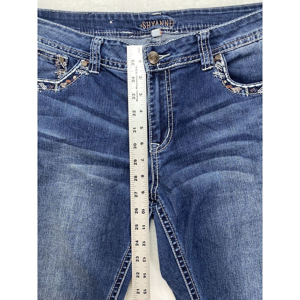 Shyanne Jeans Women's 39 Medium Wash‎ Blue Embroidered Pockets boot cut - Picture 5 of 12